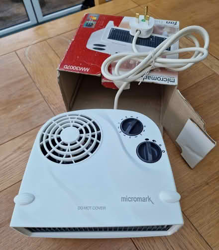 Photo of free Small Electric Fan Heater (Cheam SM3) #4