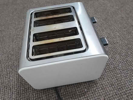 Photo of free Toaster in working condition (OL8) #4