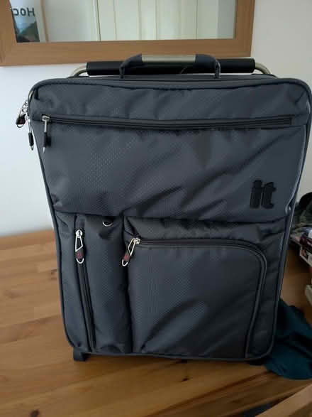 Photo of free Hand luggage sized case (LS16) #2