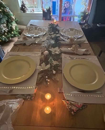 Photo of free Solid oak table 4 chairs (Bannockburn FK7) #3