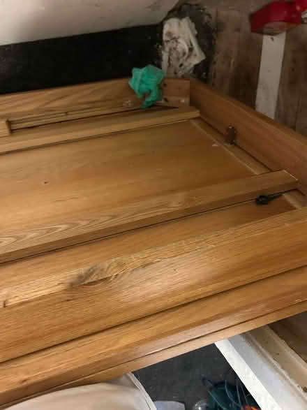 Photo of free Solid oak table 4 chairs (Bannockburn FK7) #2