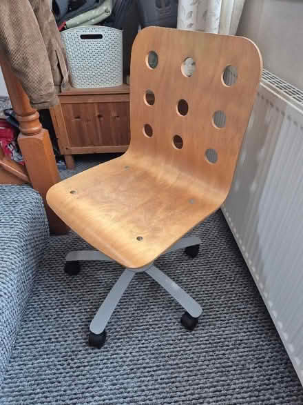 Photo of free Ply swivel chair (Harley Shute TN38) #1