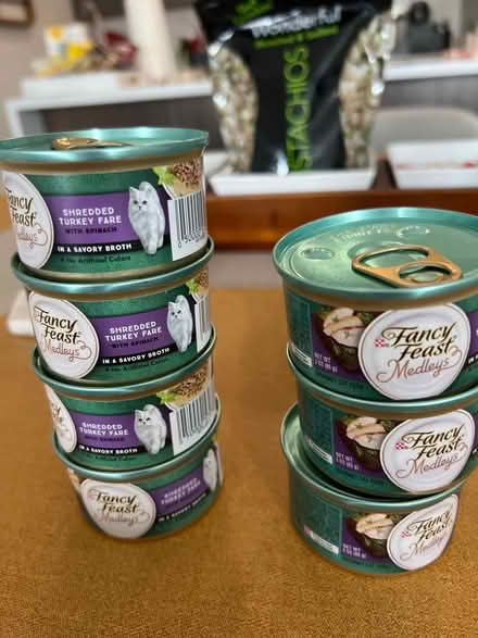 Photo of free Cat food (Park view\Petworth) #1