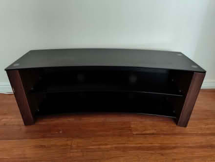 Photo of free TV Stand (South Ockendon RM15) #4