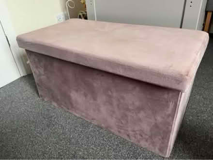 Photo of free Velvet Ottoman - dusky pink (NG7) #1