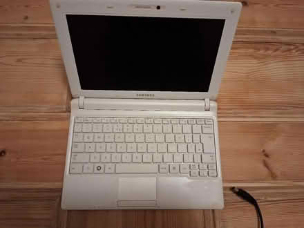 Photo of free Samsung Notebook Laptop (Ipswich IP2) #2