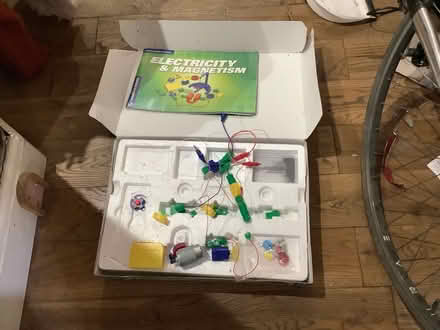 Photo of free Electricity and magnetism lid for kids (Brampton S40) #1