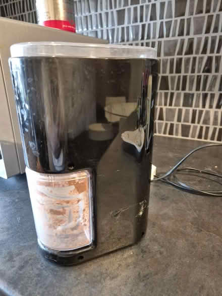 Photo of free Delonghi coffee maker and grinder (Broadbridge Heath) #2