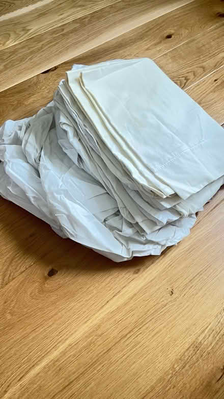 Photo of free Used fitted sheet and pillow cover (SE28) #2