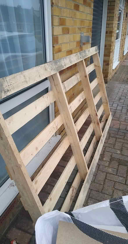 Photo of free Large Pallet (Fareham PO14) #1