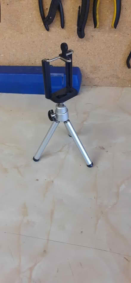 Photo of free Phone tripod (Crookesmoor S6) #1