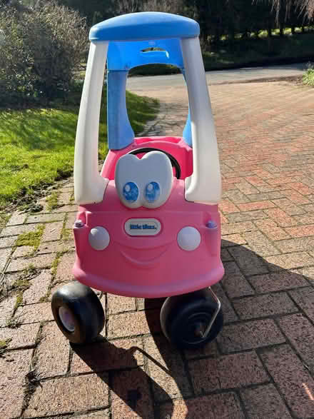 Photo of free Little tykes car (Wolverley DY11) #1