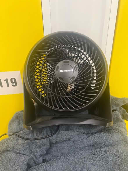 Photo of free Fan! Summer is coming 🔥 (Hammersmith) #1