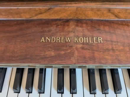 Photo of free andrew kohler piano with bench (Twin Peaks San Francisco) #2