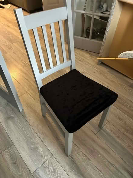 Photo of free Dining table and 6 chairs (New Addington CR0) #3