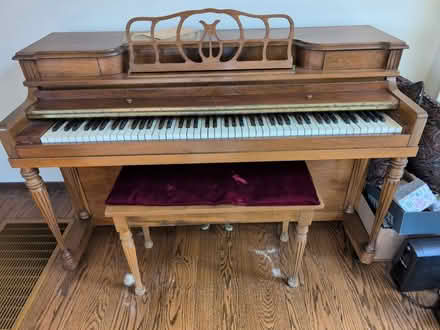 Photo of free andrew kohler piano with bench (Twin Peaks San Francisco) #1