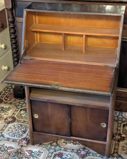 Photo of free old style writing desk (Eye, Peterborough) #1