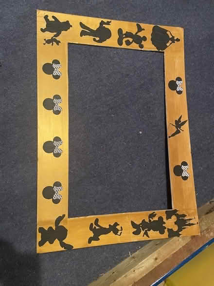 Photo of free Disney themed Photo Booth frame homemad (Marshalswick AL4) #1