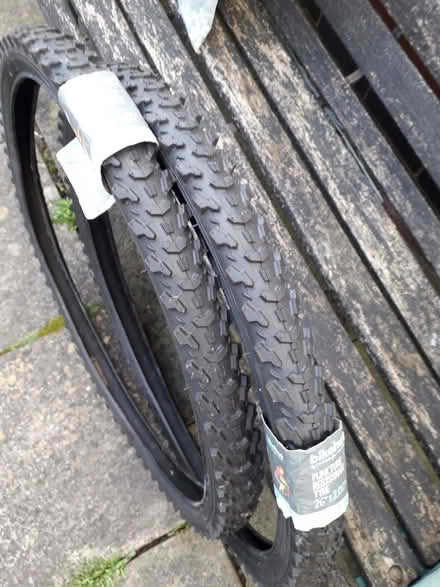 Photo of free Bicycle Tyres (Fenton ST4) #3