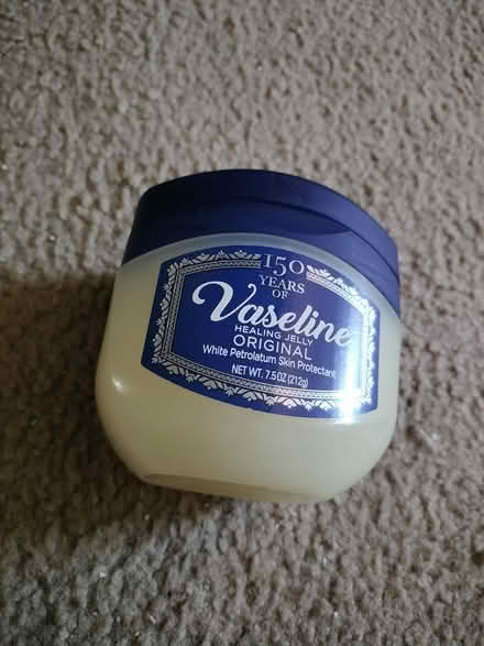 Photo of free Vaseline (Sundale) #1