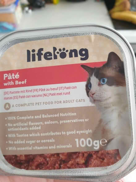 Photo of free Cat food (Upper Walthamstow area) #2