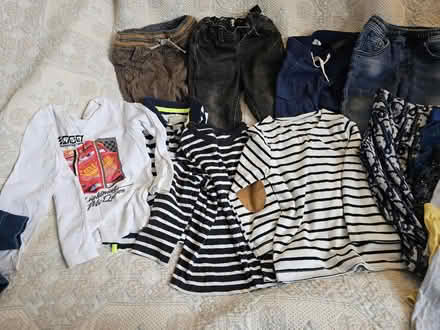 Photo of free bundle of boy's clothes. mixed age (EC1R) #3