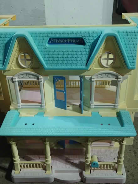 Photo of free doll house with furniture/dolls (East Somerville) #1