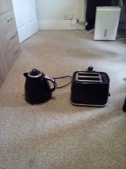 Photo of free Electric kettle & toaster (Darlington) #1