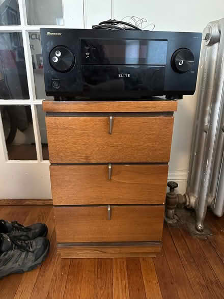 Photo of free Set of drawers (Near medford yacht club) #1