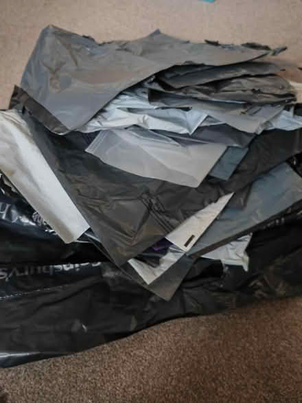 Photo of free Packaging bags, bubble wrap (Plumstead SE18) #3