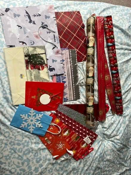 Photo of free Christmas gift bags and wrapping paper (Kenilworth CV8) #1