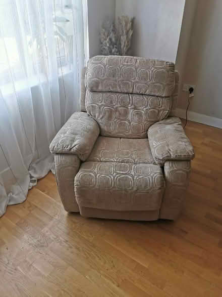 Photo of free Electric reclining chair (Rainford WA11) #1