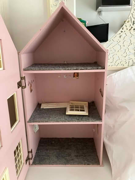 Photo of free Dolls house x2 (RM2) #1