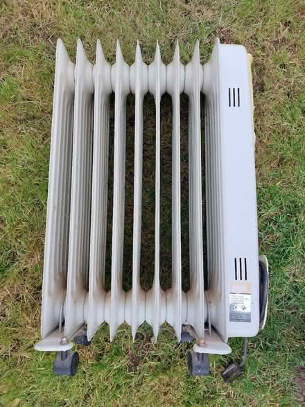 Photo of free Oil Filled Heater (Willingdon BN20) #1