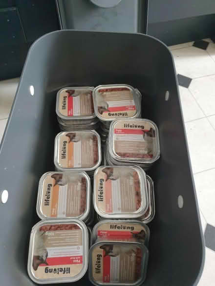 Photo of free Cat food (Upper Walthamstow area) #1