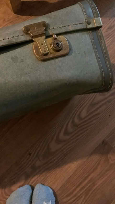 Photo of free Old suitcase - 1960s (Oundle) #1