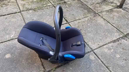 Photo of free Infant car seat (Glasgow G51) #1