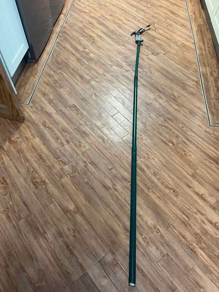 Photo of free long handled branch lopper - wd3 (Heronsgate WD3) #1