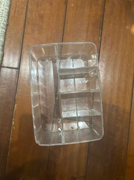 Photo of free Clear makeup organizer (chinatown) #3