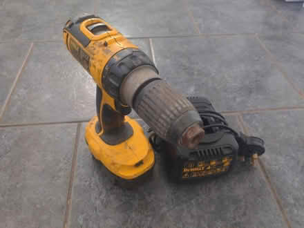 Photo of free DeWalt drill (dead battery) (Shrewsbury, Porthill SY3) #1