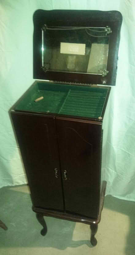 Photo of free Jewelry Chest Cabinet Freestanding (Near Mooseheart 60510) #3