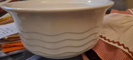 Photo of free White Oven Dish (WR14 Malvern Link) #1
