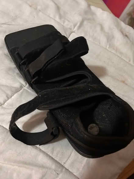 Photo of free XL post-surgical shoe (Harris Branch (near Manor)) #1