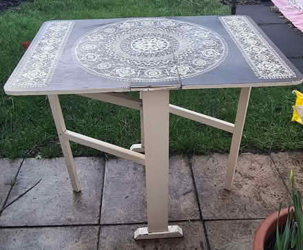 Photo of free Small Gateleg Kitchen Table (Abbeyhill EH7) #3