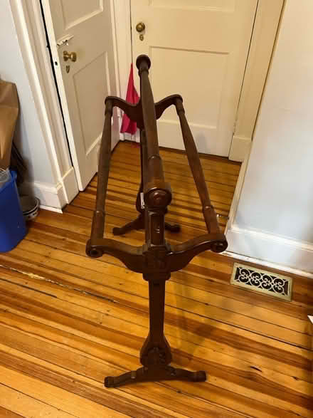 Photo of free Wooden Quilt hanger (Roland park/Evergreen) #4