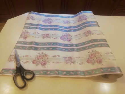Photo of free Part roll of pretty wallpaper (GU52) #1