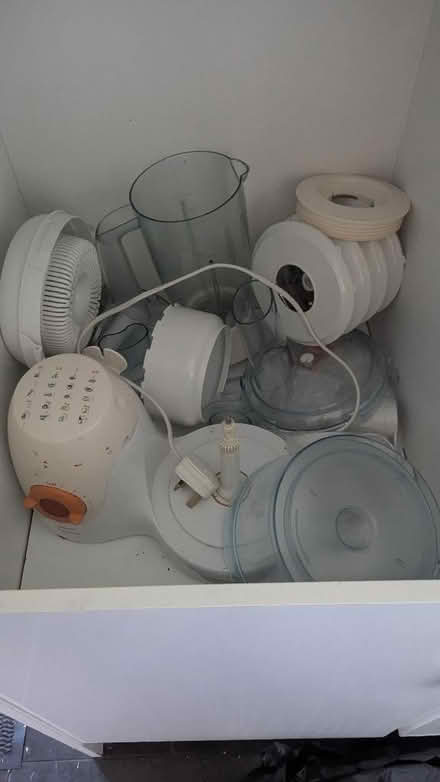Photo of free Food processor and attachments (Chesterfield S40) #1