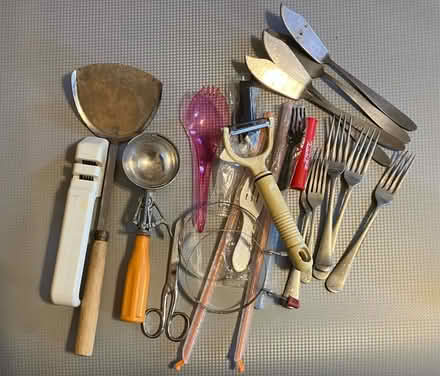 Photo of free Kitchen drawer items (Brinnington SK5) #1