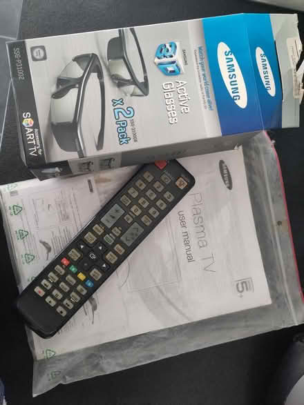 Photo of free 50" Samsung Plasma 3D TV (notes) (Canvey Island, SS8) #2