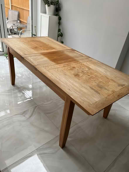 Photo of free 2m Oak Dining table (Wanstead IG1) #1